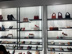 -CHARLES&KEITH(1234space店)