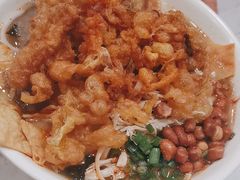 -桂姥姥·桂林卤粉·锅烧桂林米粉(莲塘店)