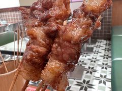 -何妹湿辣牛肉·粤式烧烤砂煲(桂雅路店)