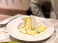 吉维尼的正午-théATRE 茶聚场(王府中環店)