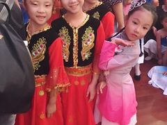 -小芳舞蹈团·少儿舞蹈·中国舞(龙江校区)