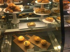 面包甜点陈列柜-星巴克(广州正佳广场4层店)