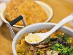 -丽丽三鲜螺蛳粉(田林路店)