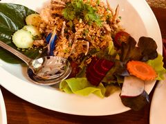 -Chom Cafe and Restaurant