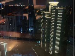 -上海龙之梦万丽酒店