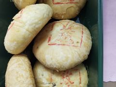 玫瑰鲜花饼-泸溪河桃酥(长乐路店)