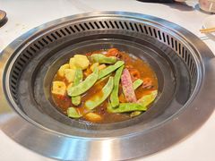 -哈尔滨烧烤·山河村铁锅炖(交大店)