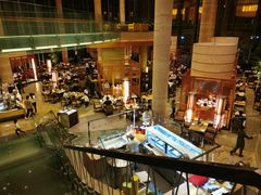 -松山湖凯悦酒店·Café自助餐厅·周末火舞秀表演