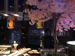 -唐拉雅秀酒店-西锦汇空中BBQ·思创餐厅