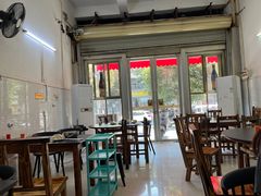 -周良天山牛杂城(天山路总店)
