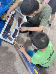 -逝水玩具折扣店