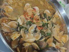-明本湛江鸡•海鲜小厨(陈家祠店)