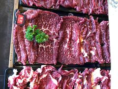 雪花牛肉-牛村来人潮汕牛肉火锅(西单店)