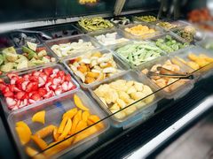 自助取餐区-老炳·七丛松甘草水果