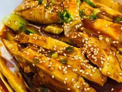 -精悦蓉(松江万达广场店)