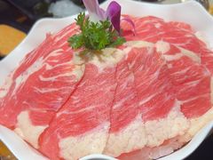 -老牌坊云南鱼豆花火锅(爱建店)