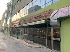 门面-水平有限螺蛳粉(宏达大厦店)