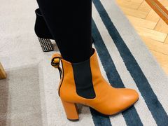 -STUART WEITZMAN(静安嘉里中心店)