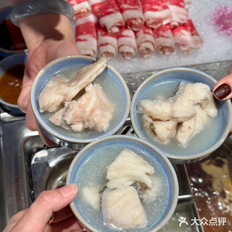 让我看看是谁还没喝上这奶白的鱼汤!