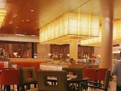 -东西风牛排馆周末烧烤自助(首都机场希尔顿店)