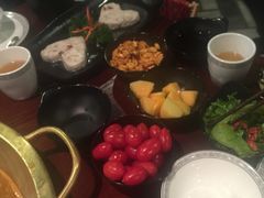 -重庆爽翻天老火锅(临平万达广场店)