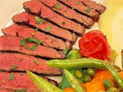 -普朗姆生蚝牛排馆 The Plump Oyster(成都摩方购物中心店)