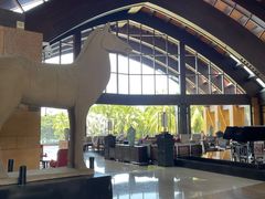 -三亚湾海居铂尔曼度假酒店