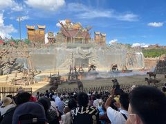 -七彩云南欢乐世界