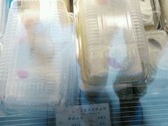 -红宝石·鲜奶小方·海派西点房(南丹店)