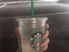 -星巴克(广州百信广场东区店)