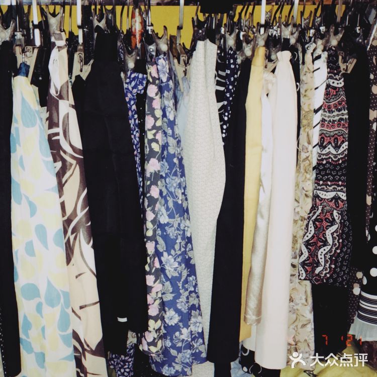 武汉探店｜武汉最大的vintage古着服装批发市场