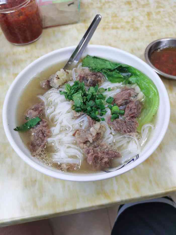 化州颜勇牛腩黄岐店