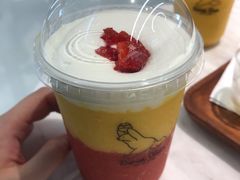 霓虹-丹礼糖甜品