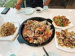-巧克力渔家.小船海鲜胶东菜(万平口店)