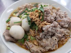 猪杂汤河粉-榮泰米粉湯(Left Shop)