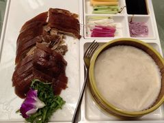 -苏州金鸡湖中茵皇冠假日酒店