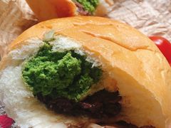 抹茶红豆冰面包-WHEN PIGS FLY当猪飞