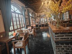 -楠柏弯休闲山庄(梨花溪店)