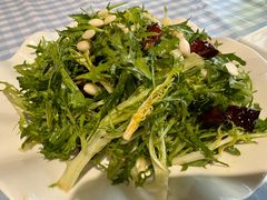 苦菊拌杏仁-多伦诺尔莜面庄