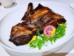 招牌鸦片鱼头-南麓·浙里(外滩店)