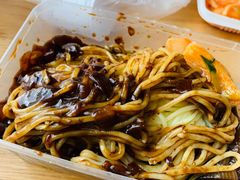 炸酱面-桃园中华料理炸酱面(燕儿岛路店)