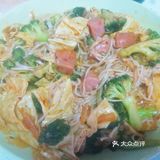 融合之后的，吕于氏麻辣香锅。