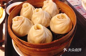 Steamed Pork and Crab Dumplings