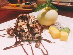 -MARU玛露音乐餐厅(大学路店)