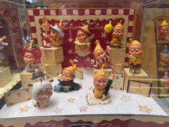 -泡泡玛特POPMART(蓝色港湾店)