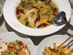 -渔语鱼酸菜鱼新川菜(来福士店)