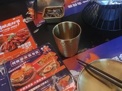 -何师烧烤Pro ·江湖川菜·小龙虾·精酿(太古里旗舰店)