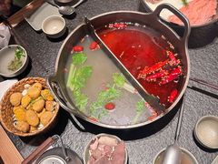-三出山火锅(南京万象天地店)