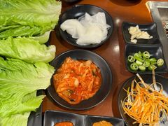 -肉甲韩国木炭烤肉(新壹街1店)