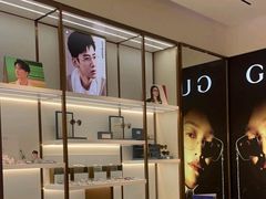 -J-Optical佳视明眼镜·蔡司视觉(青岛金茂览秀城店)
